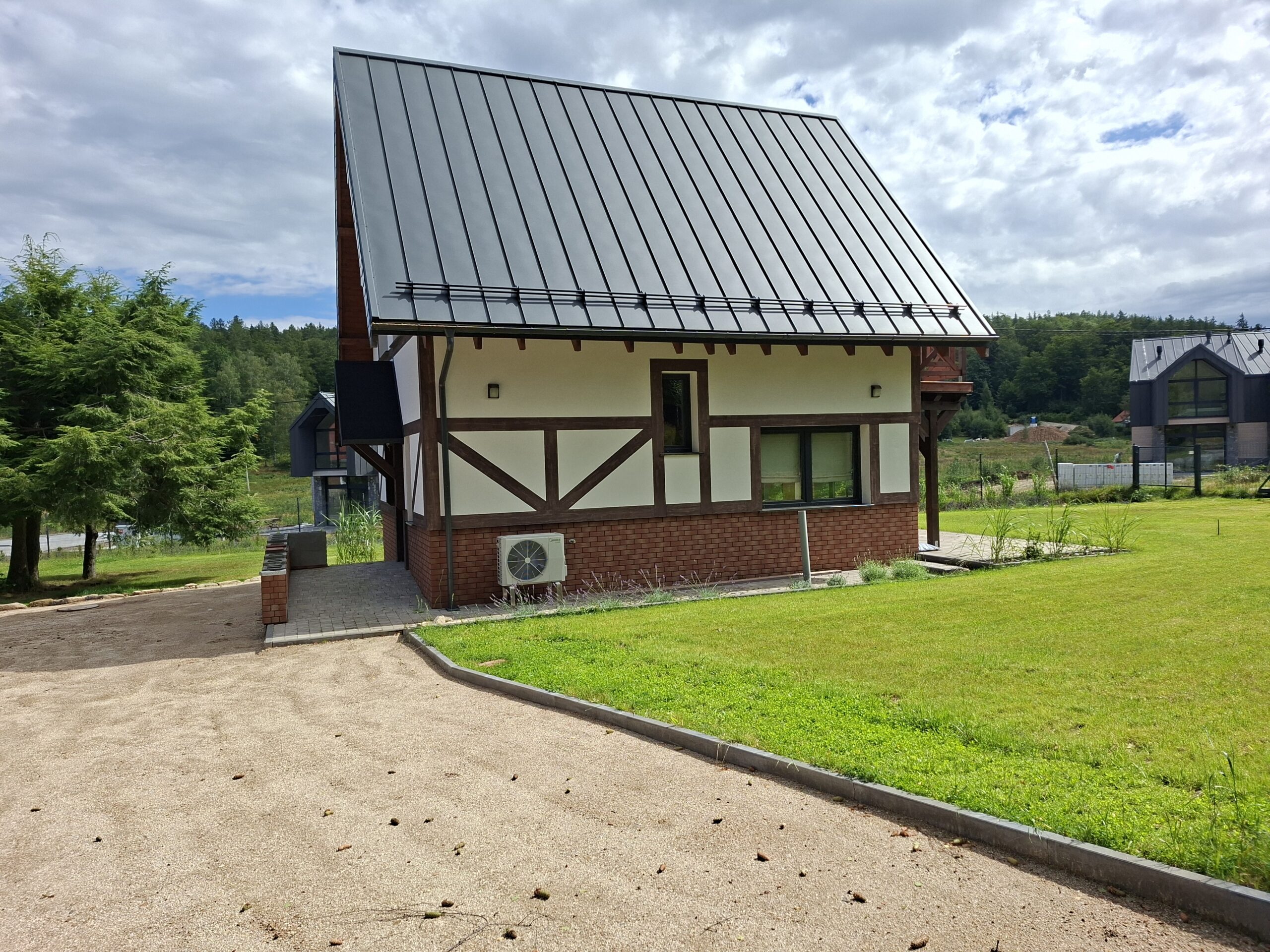Widok domu od strony południowo-zachodniej